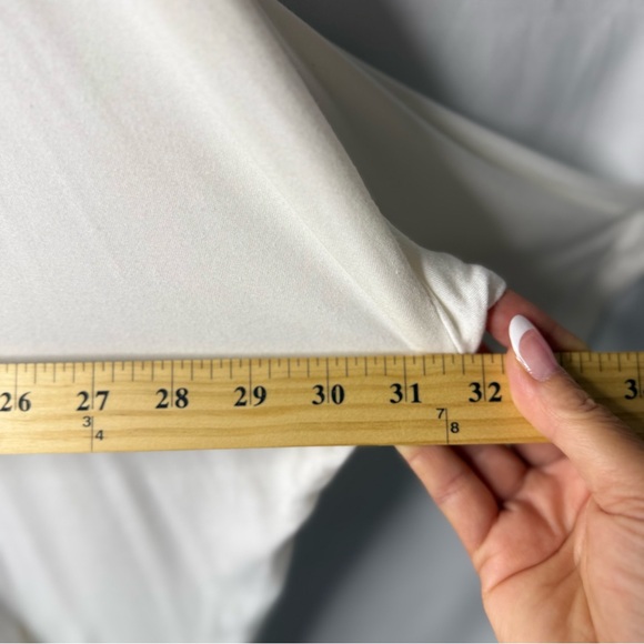 Lane Bryant Size 18/20 White Cardigan (Cardigan only)EUC - Picture 8 of 12